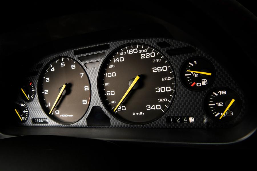 Панель приборов Honda NSX-R (NA1) 1993 года  (фото 28 из 44)